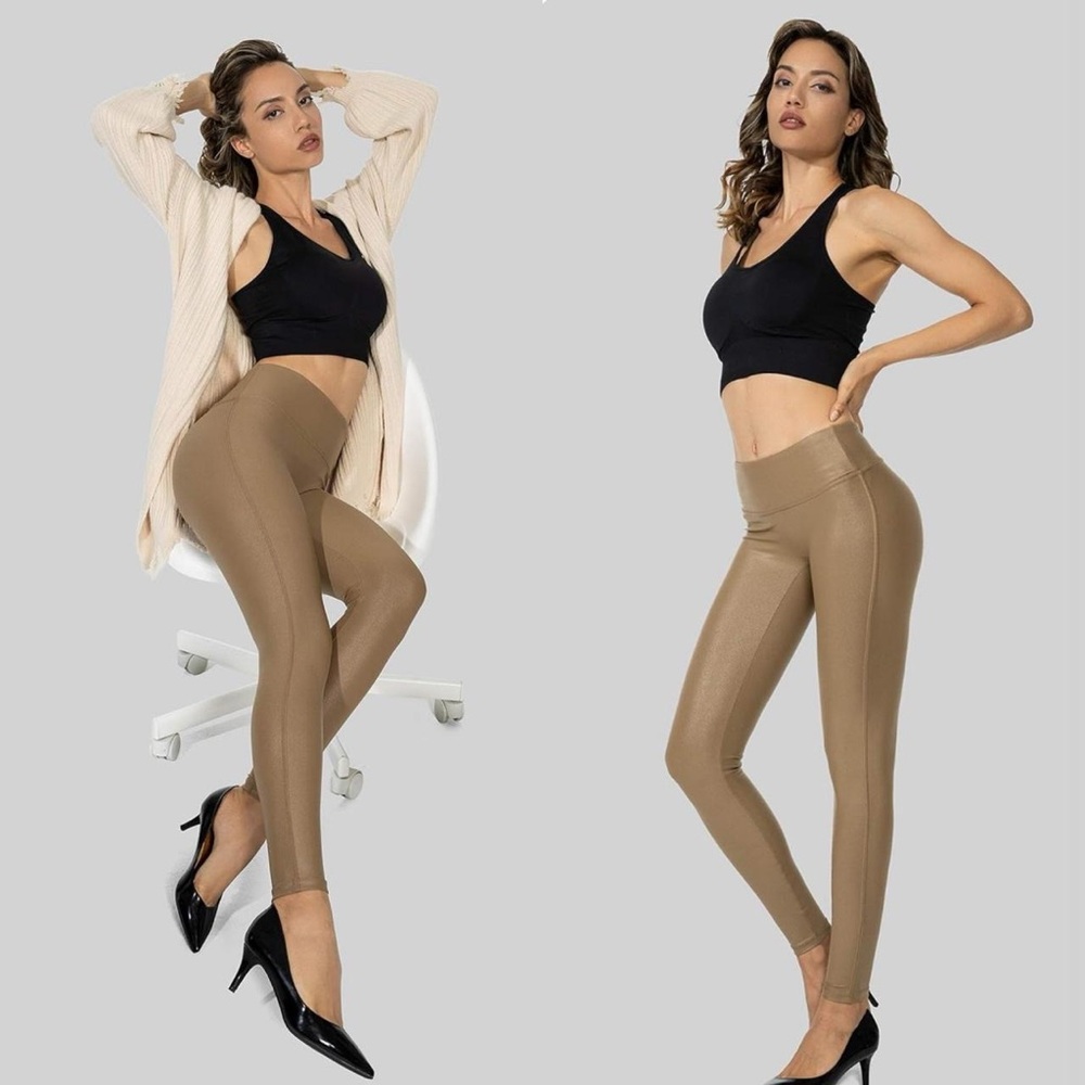 🎉6/$26🎉SANTINY Brown Faux Leather Leggings